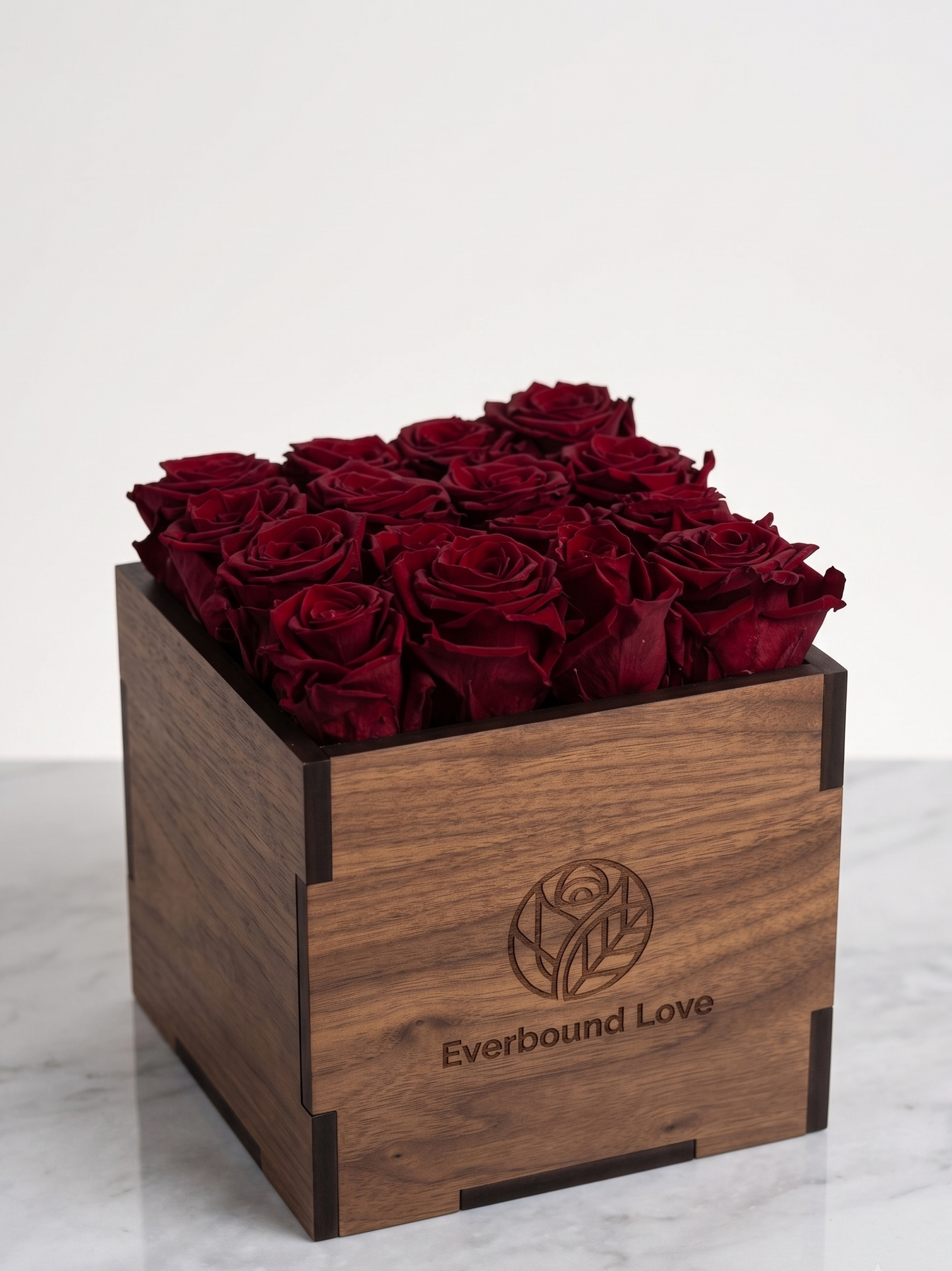 Classic 16 Rose Walnut Box Dark Red