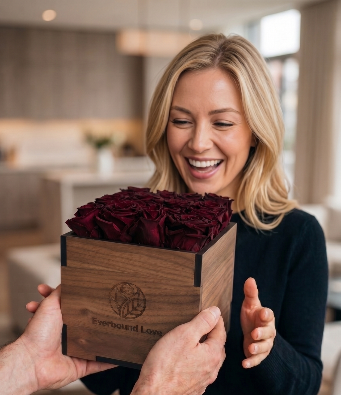 Classic 16 Rose Walnut Box Dark Red